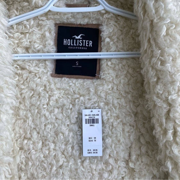 Faux Shearling Vest from Hollister - Picture 2 of 7